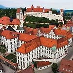 Fürstenhof Hotel *